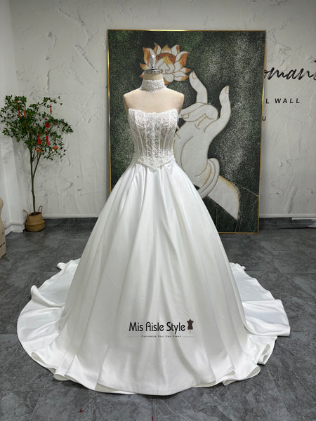 Ball Gown V-Waistline Lace Wedding Dress With Lace Collar  misaislestyle