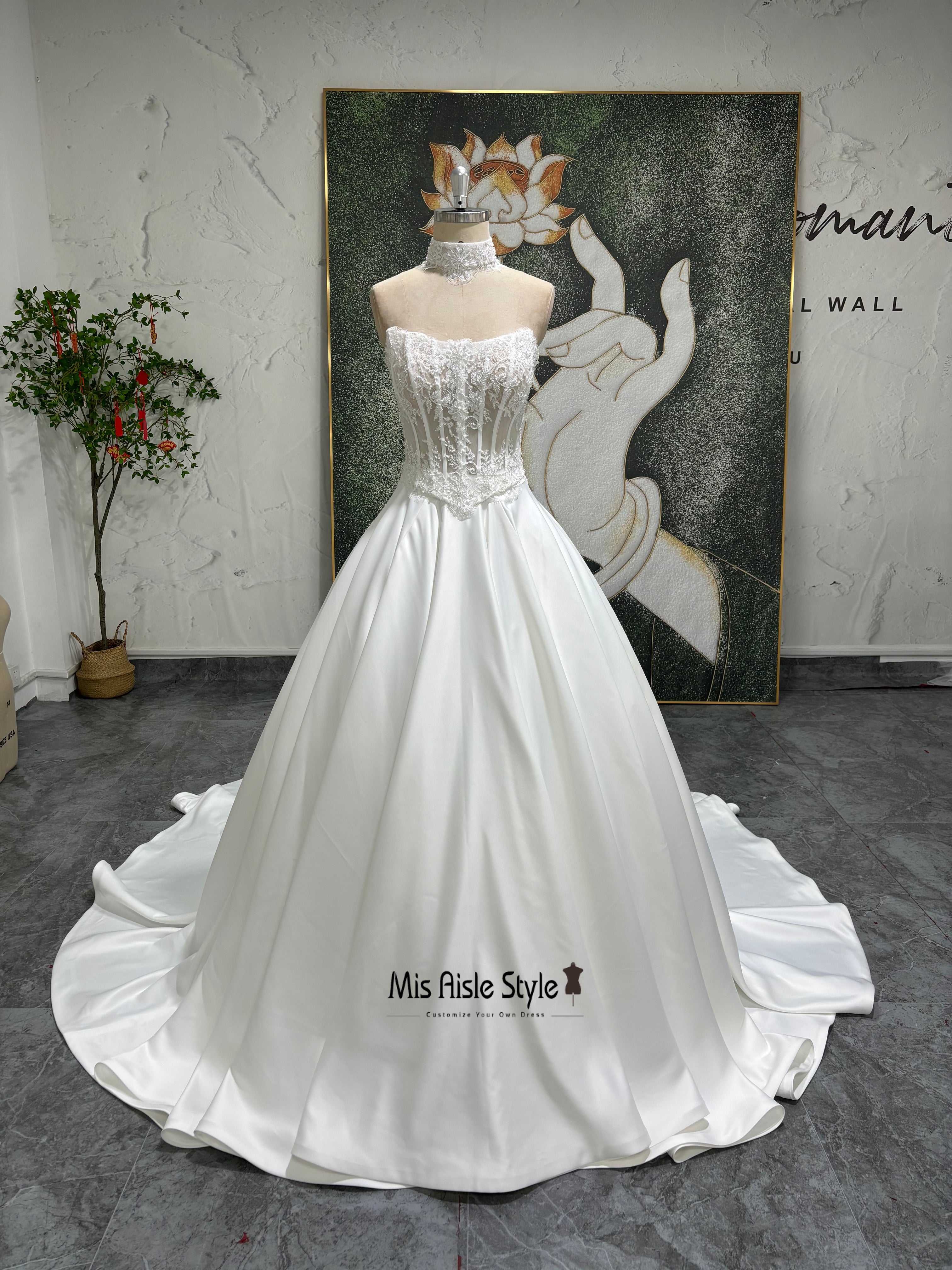 Ball Gown V-Waistline Lace Wedding Dress With Lace Collar – misaislestyle