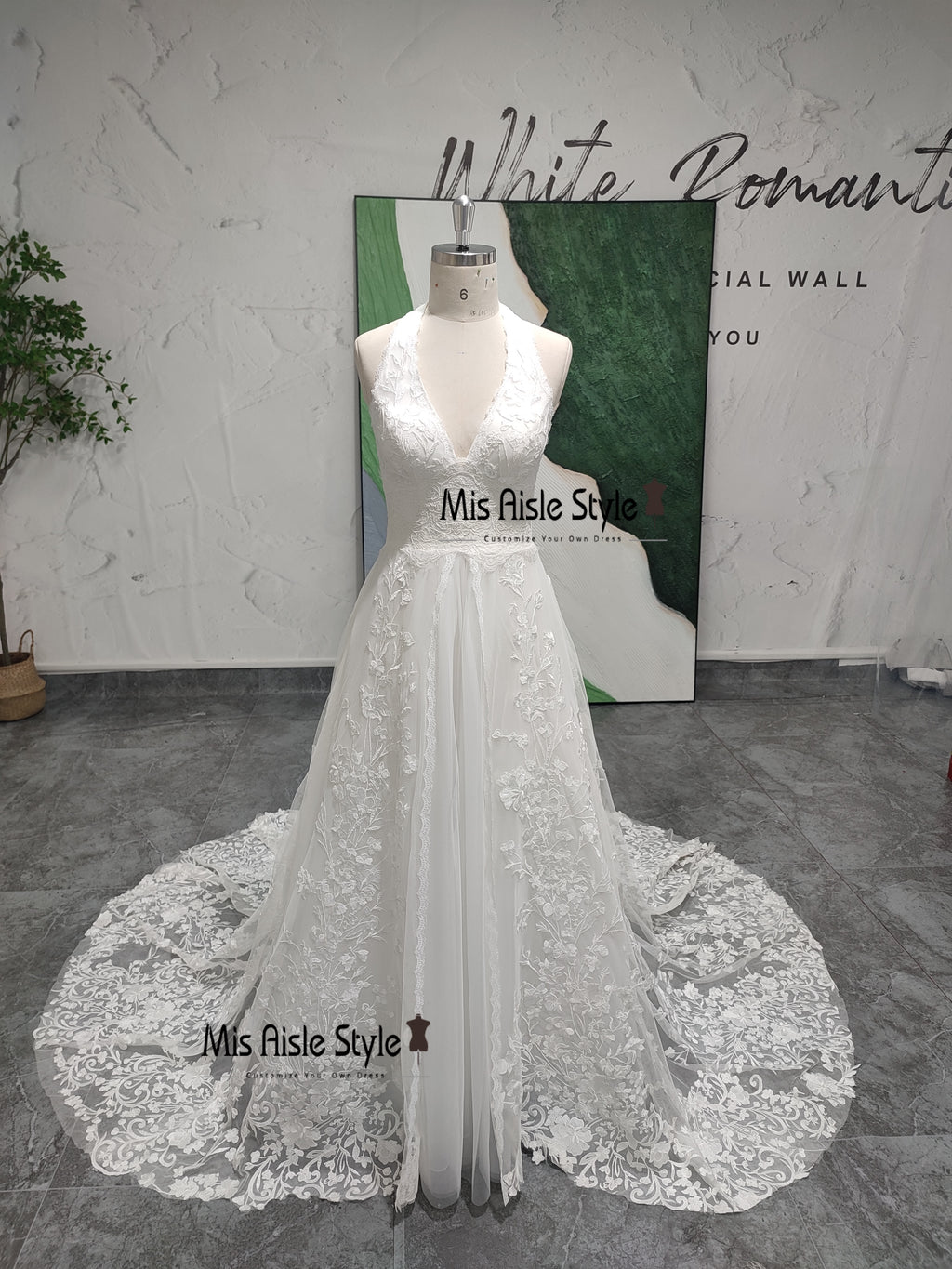 Elegant Lace Wedding Dress