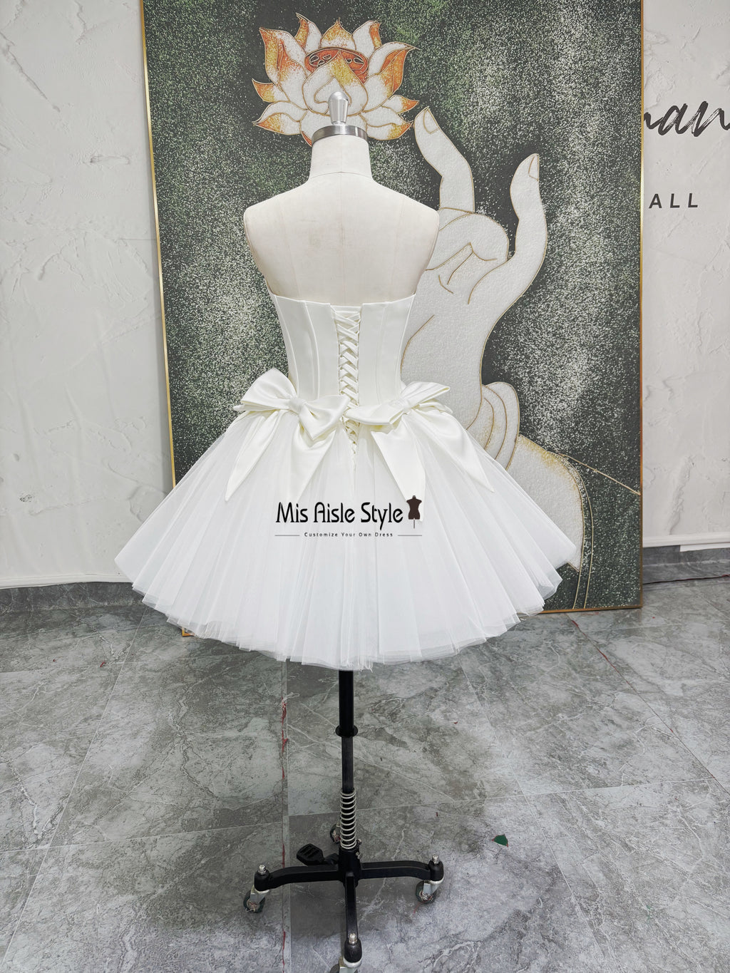Strappless Short Wedding Dress With Bow