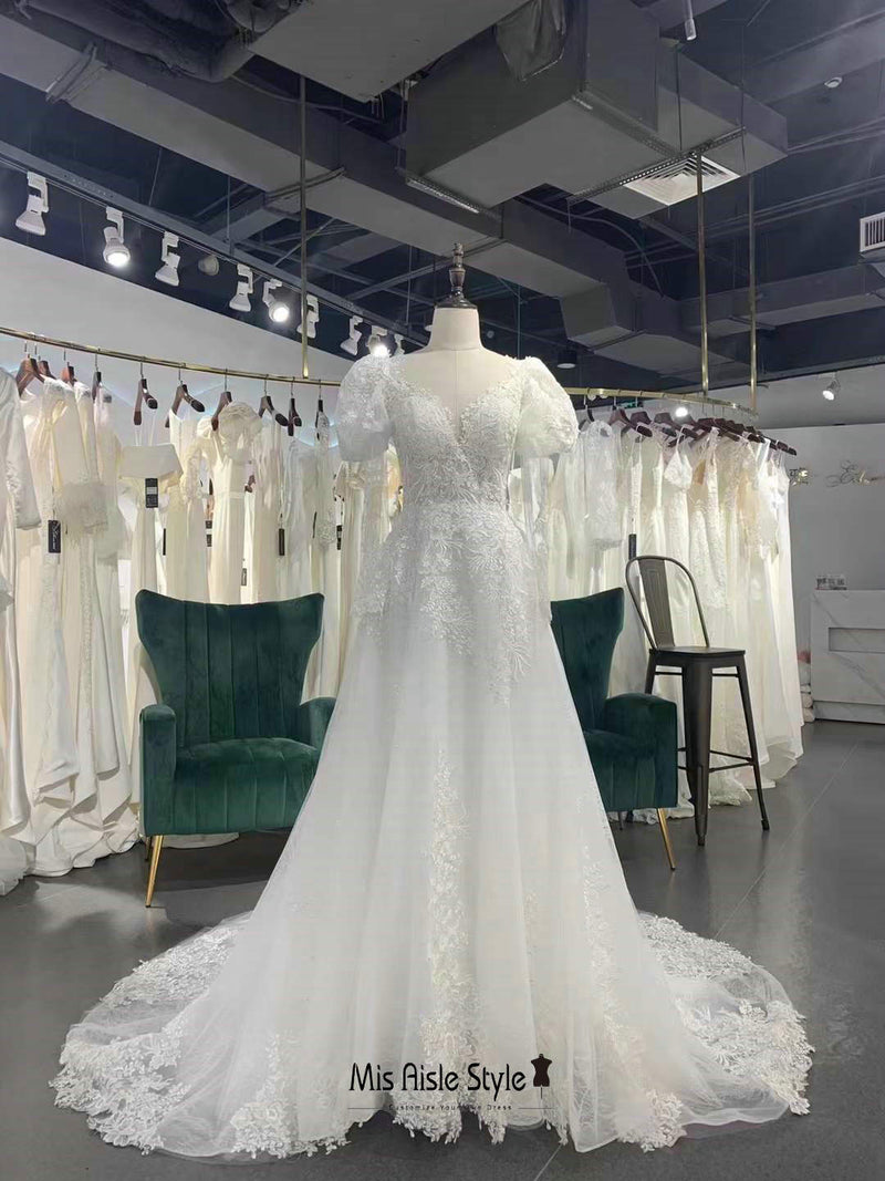 long sleeve lace wedding dress